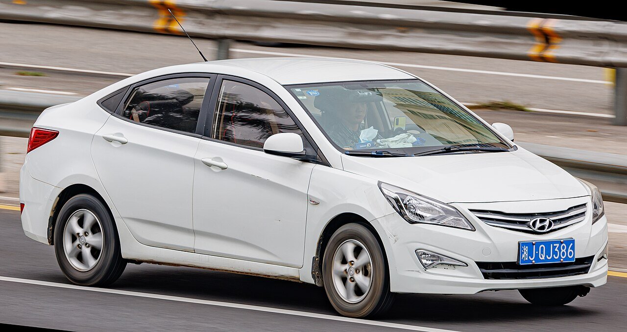Sedan (Hyundai Verna)
